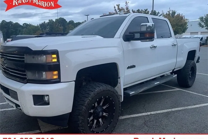 2015 Chevrolet Silverado 2500HD High Country photo 1