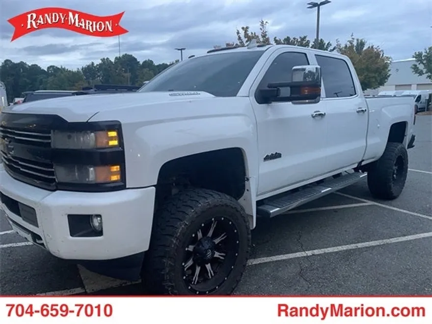 2015 Chevrolet Silverado 2500HD High Country photo 1