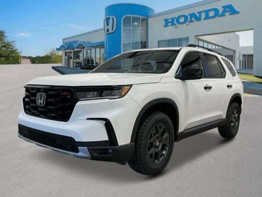 2025 Honda Pilot TrailSport photo 1