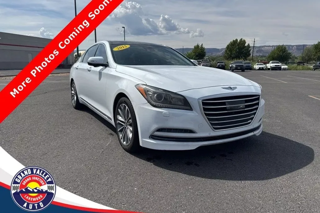 2015 Hyundai Genesis 3.8 photo 1