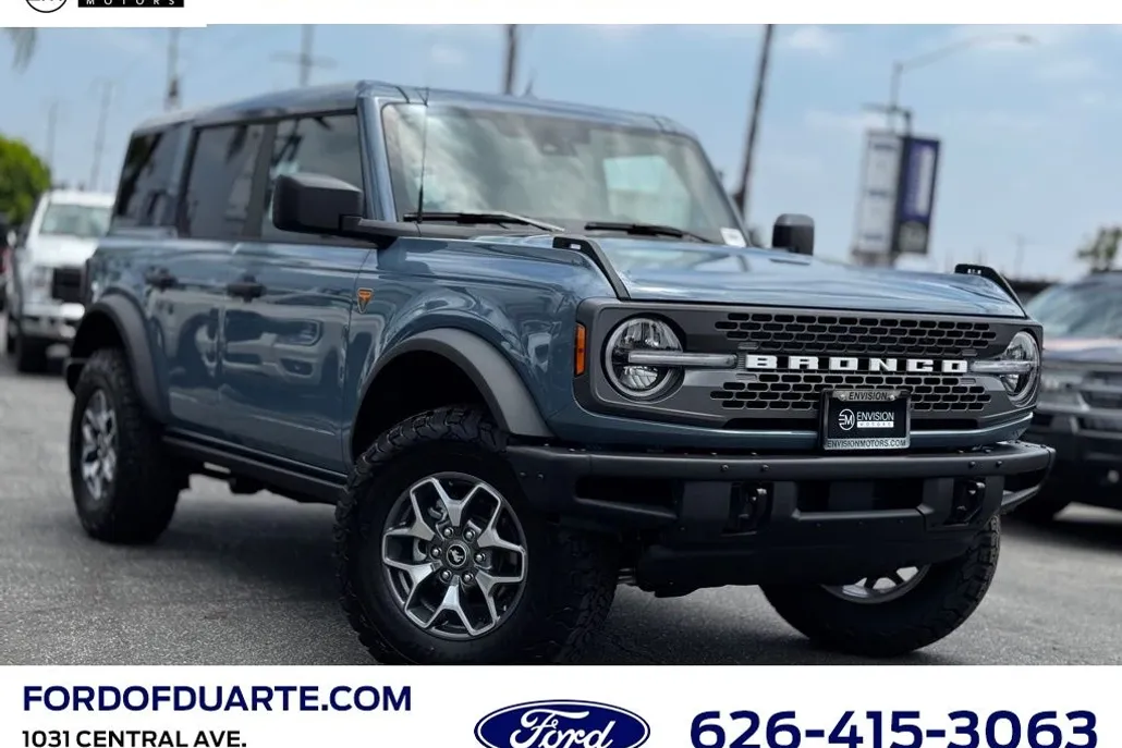 2025 Ford Bronco Badlands photo 1