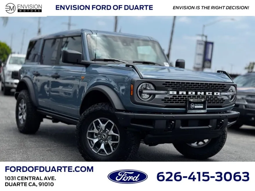 2025 Ford Bronco Badlands photo 1