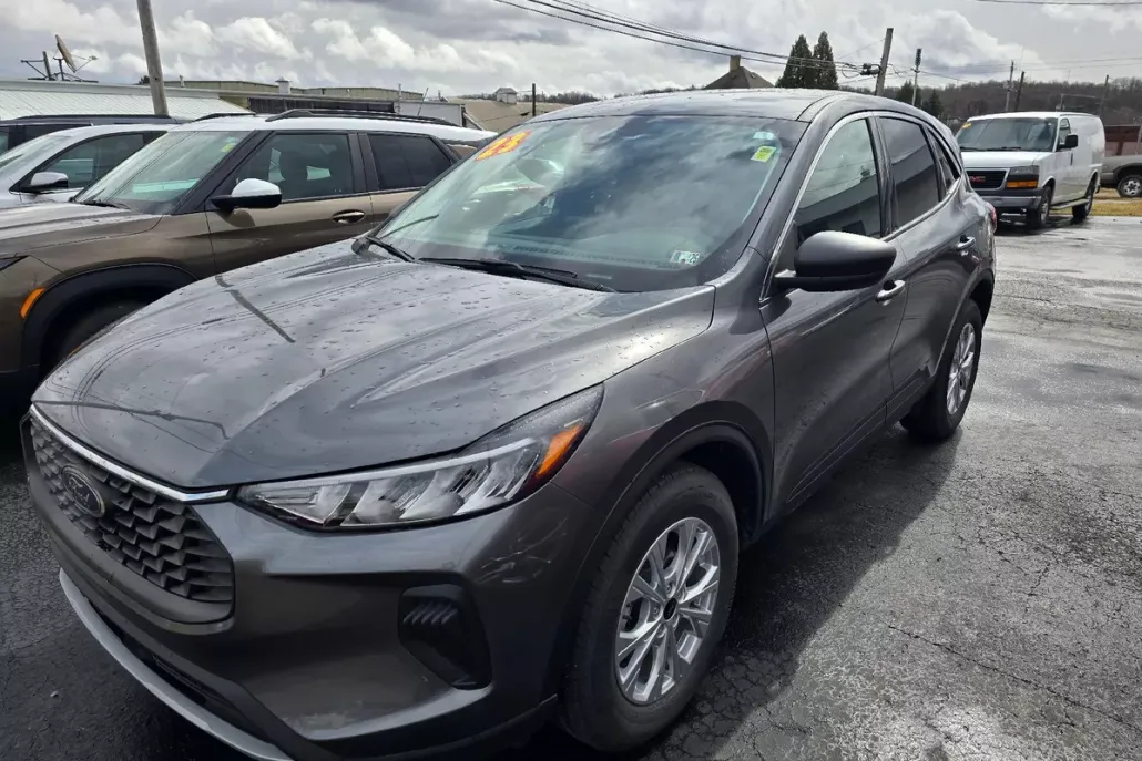 2023 Ford Escape Active photo 1