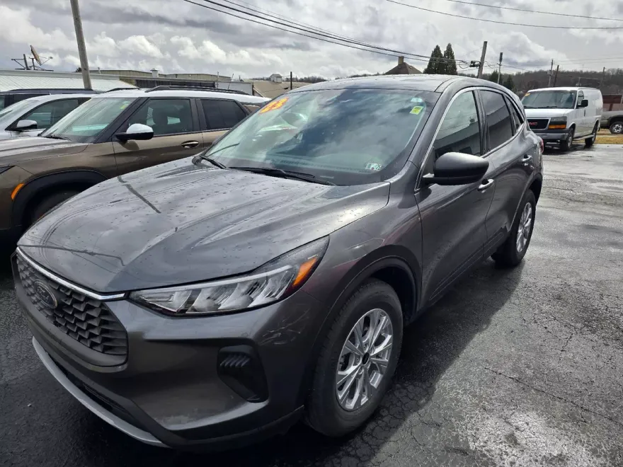 2023 Ford Escape Active photo 1