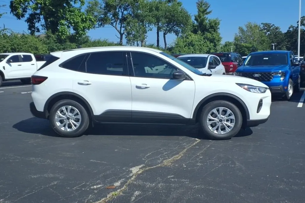 2025 Ford Escape Active photo 1