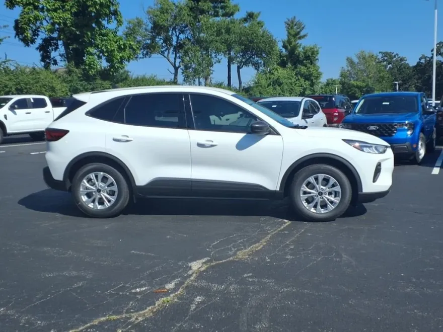 2025 Ford Escape Active photo 1