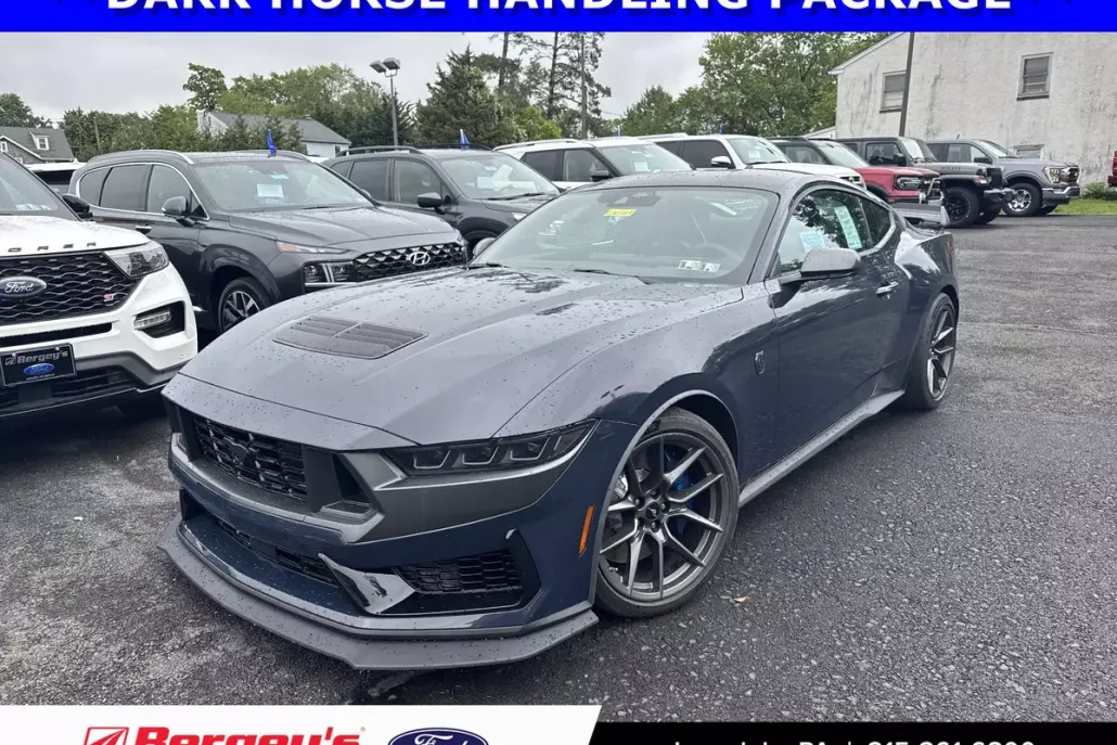 2025 Ford Mustang Dark Horse Premium photo 1