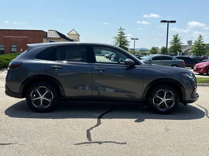 2025 Honda HR-V EX-L photo 1