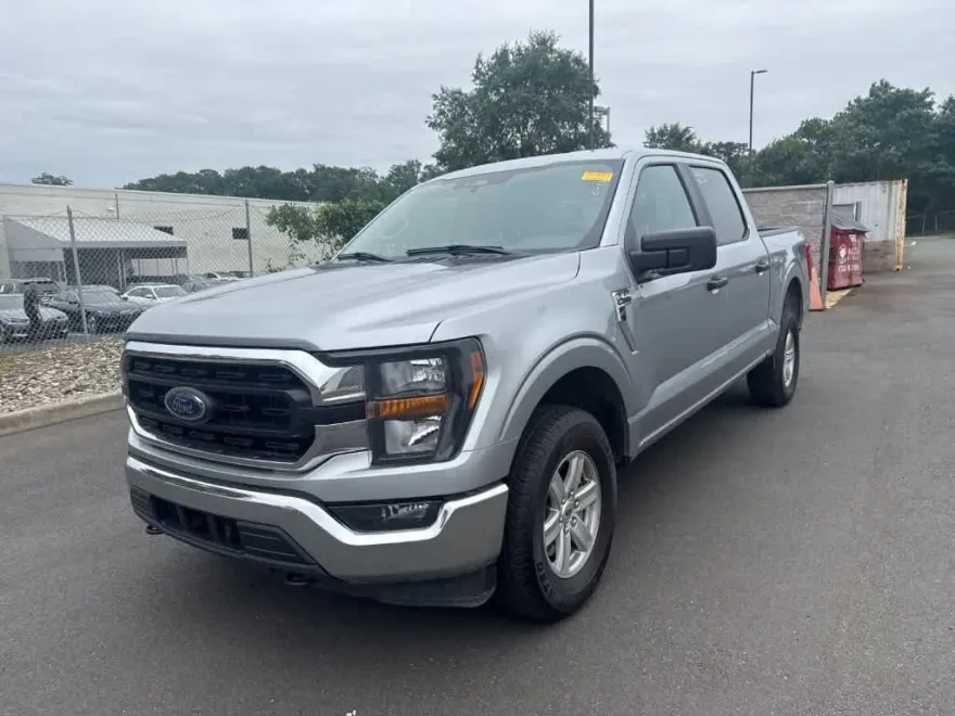 2023 Ford F-150 XLT photo 1