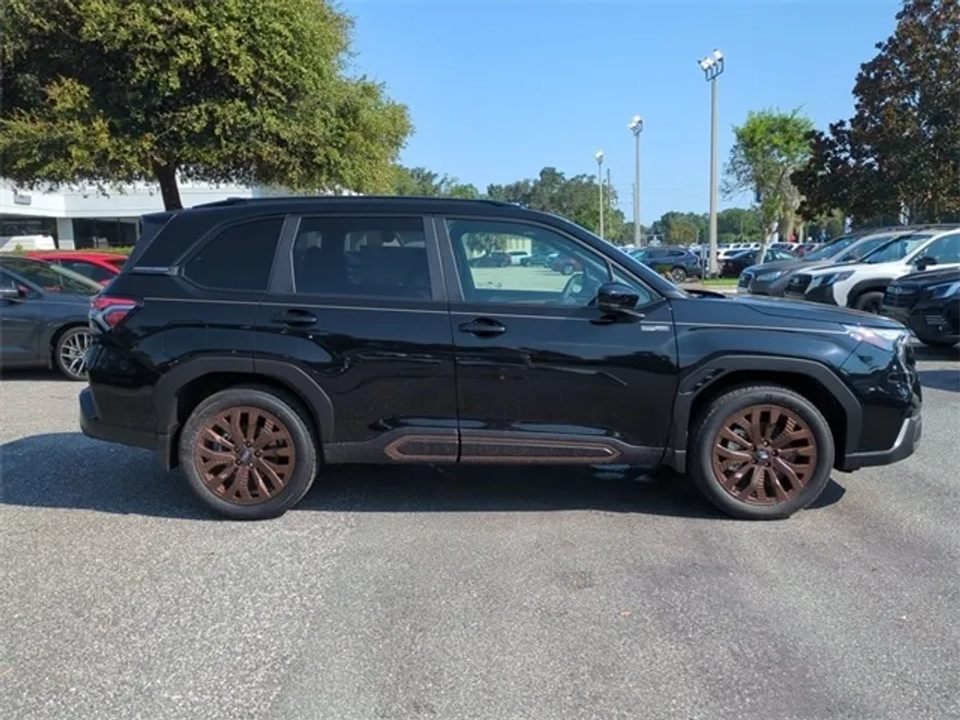 2025 Subaru Forester Sport photo 1