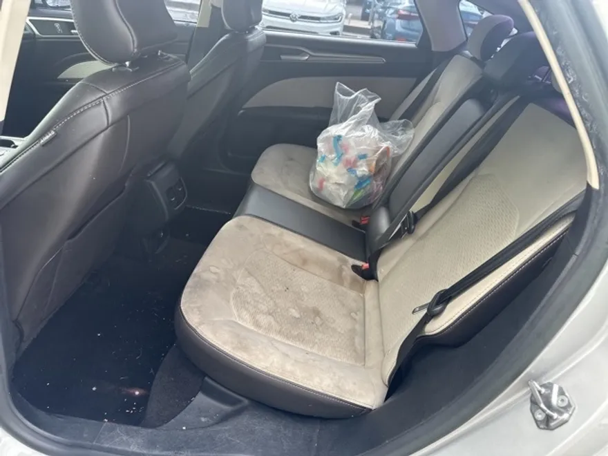2019 Ford Fusion SE photo 1