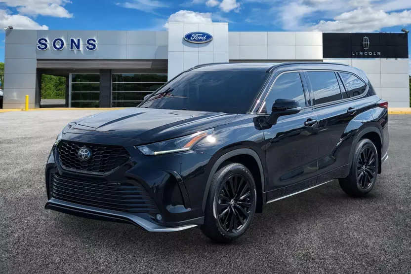 2024 Toyota Highlander XSE photo 1