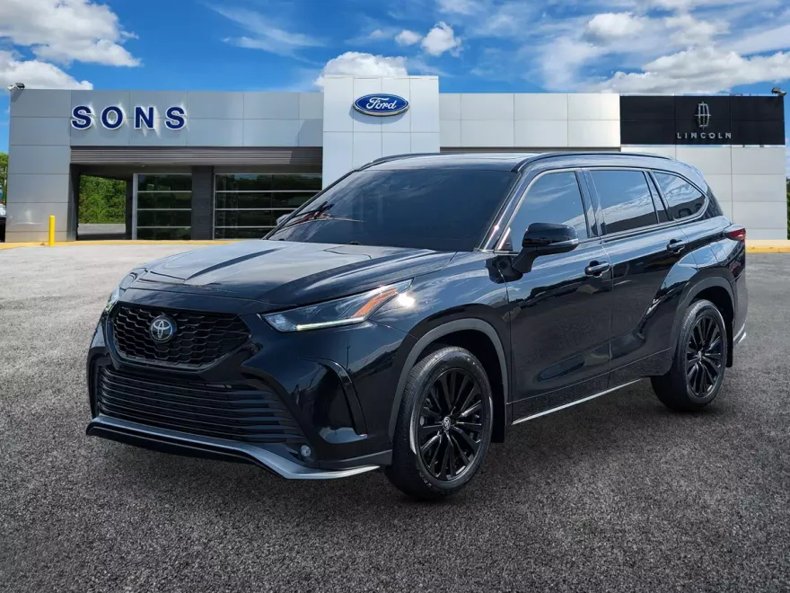 2024 Toyota Highlander XSE photo 1