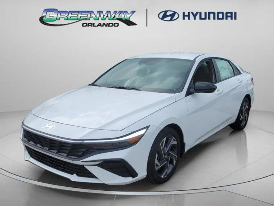 2025 Hyundai Elantra SEL Sport photo 1