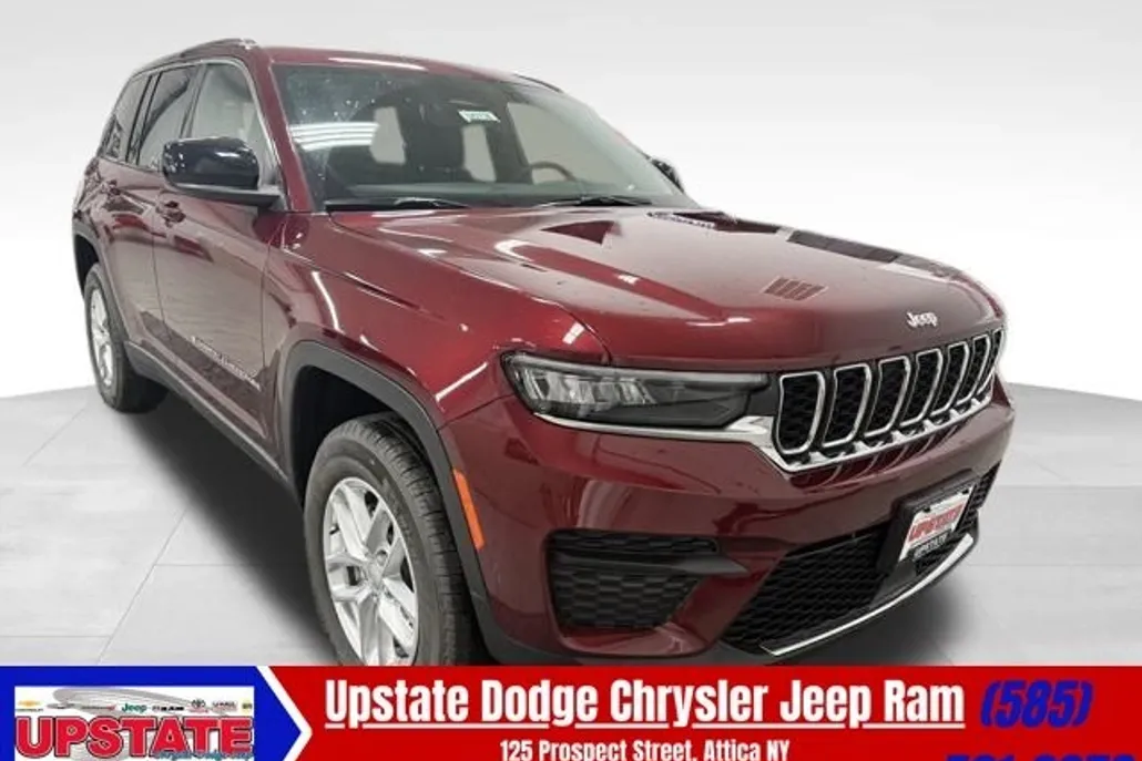 2025 Jeep Grand Cherokee Laredo X photo 1