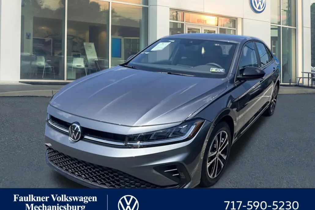 2025 Volkswagen Jetta Sport photo 1