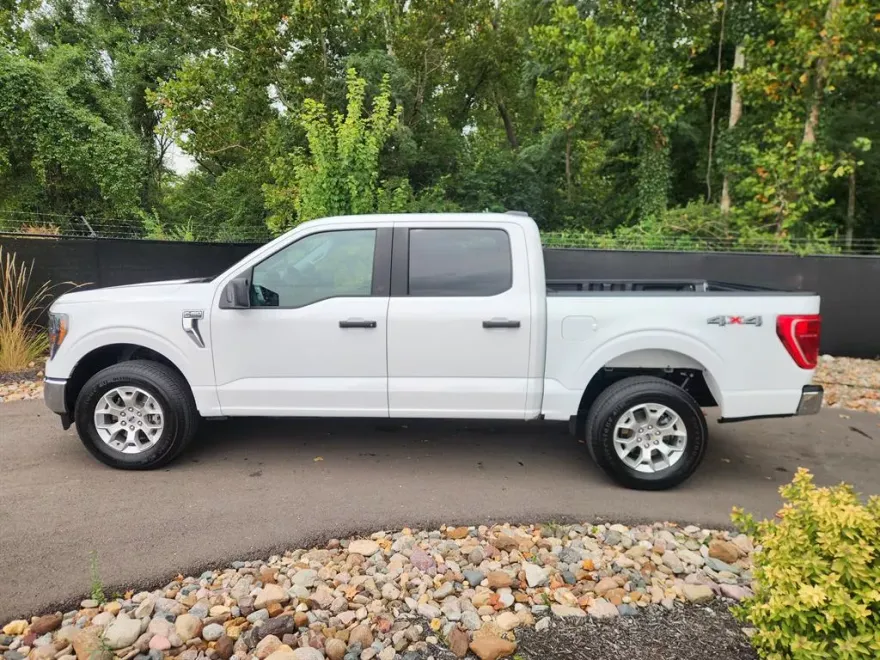 2023 Ford F-150 XLT photo 1