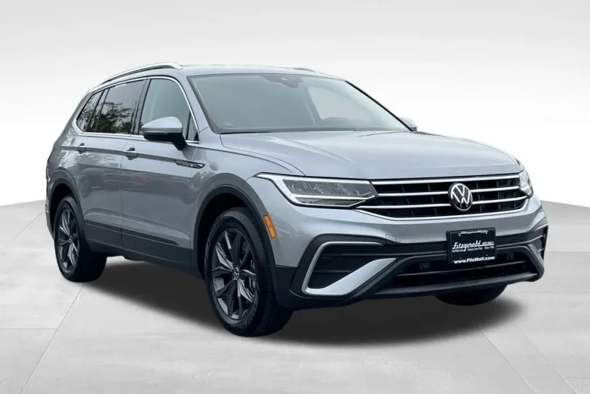 2022 Volkswagen Tiguan SE photo 1