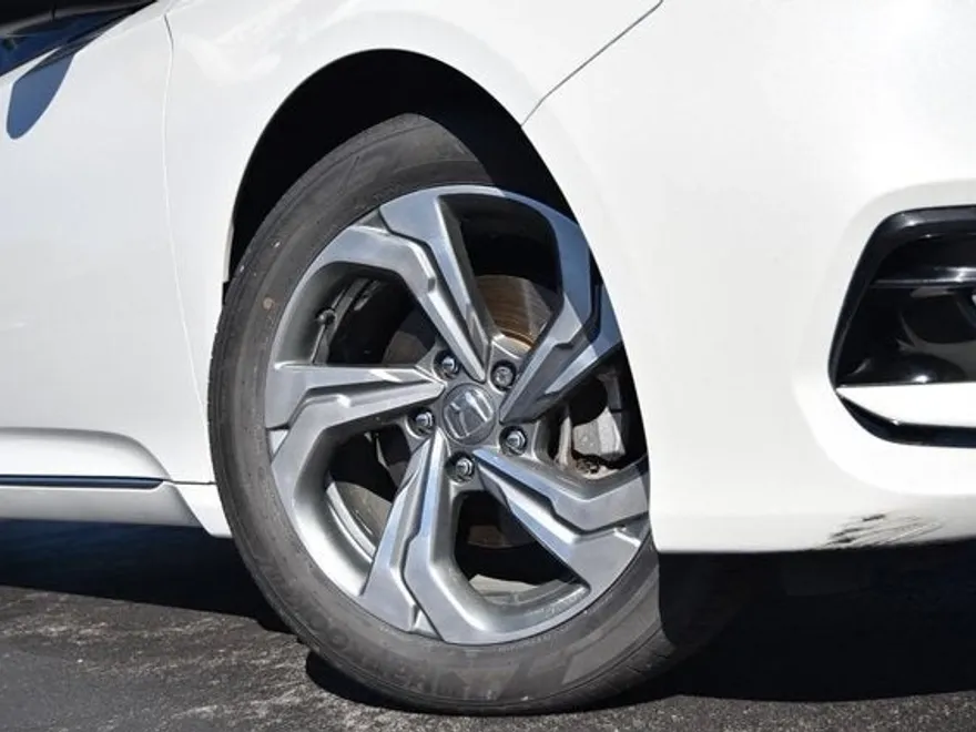 2018 Honda Accord EX-L 1.5T photo 1