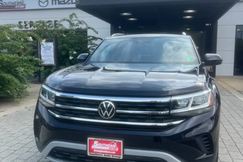 2020 Volkswagen Atlas Cross Sport SE Technology photo 1