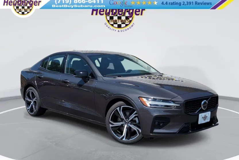 2025 Volvo S60 Core photo 1