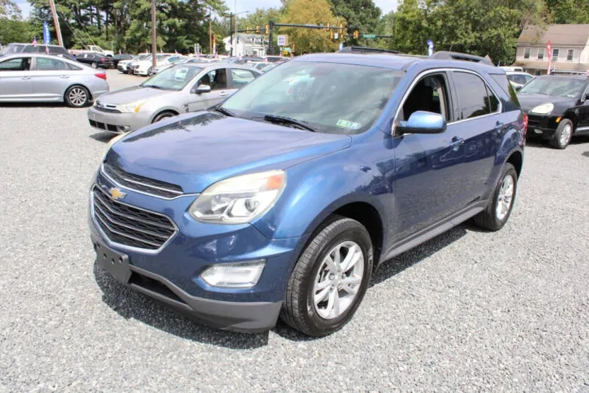 2016 Chevrolet Equinox LT photo 1