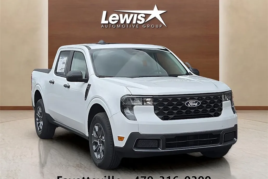 2025 Ford Maverick XLT photo 1
