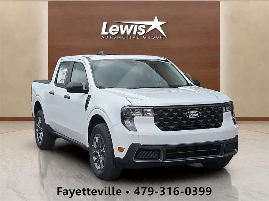 2025 Ford Maverick XLT photo 1