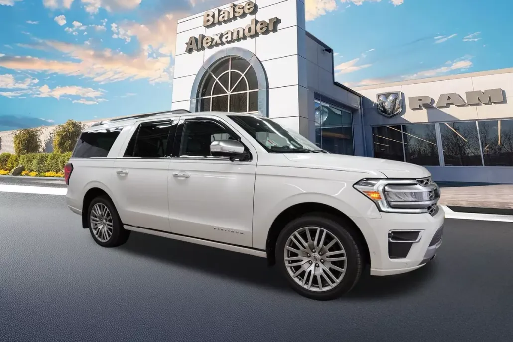 2024 Ford Expedition MAX Platinum photo 1