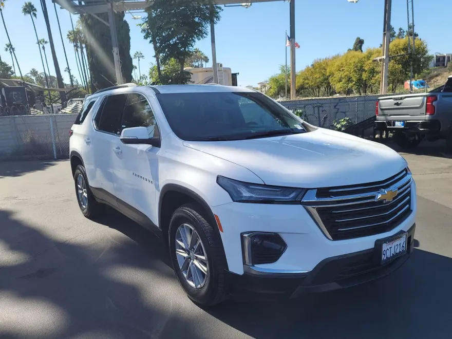 2023 Chevrolet Traverse photo 1