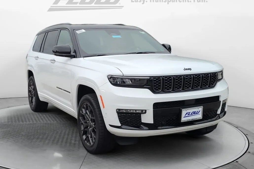 2025 Jeep Grand Cherokee L Summit photo 1