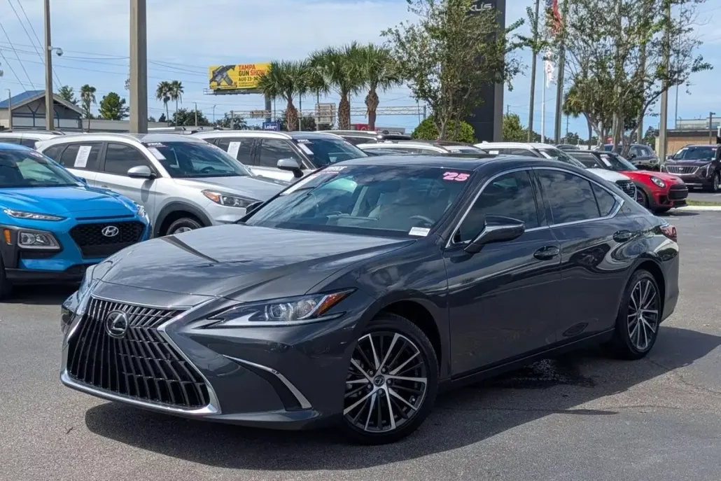2025 Lexus ES 350 Base photo 1