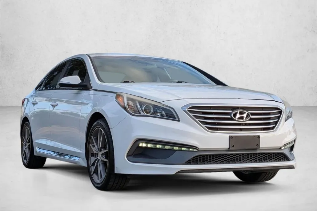 2017 Hyundai Sonata Sport 2.0T photo 1