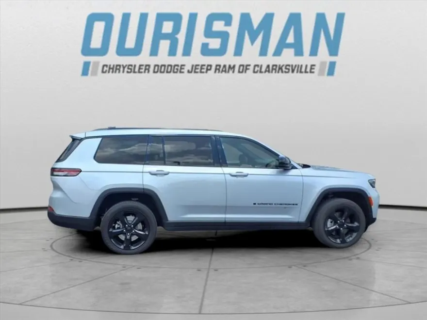 2023 Jeep Grand Cherokee Altitude photo 1