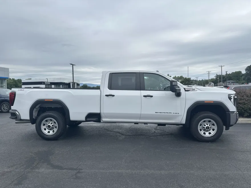 2025 Gmc Sierra 3500 HD Pro photo 1