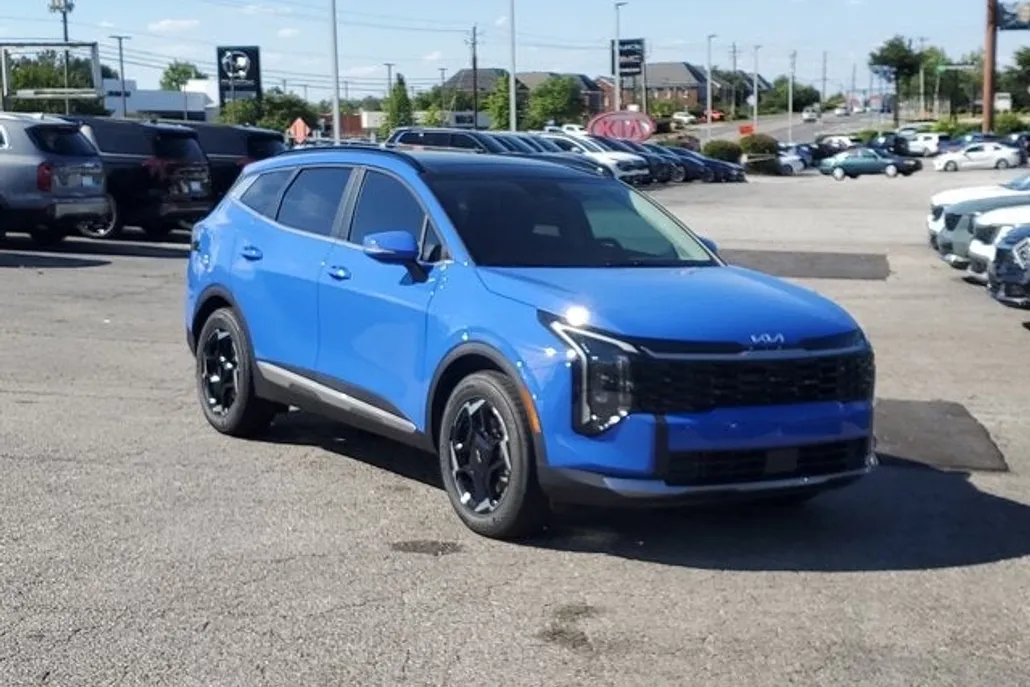 2026 Kia Sportage EX photo 1