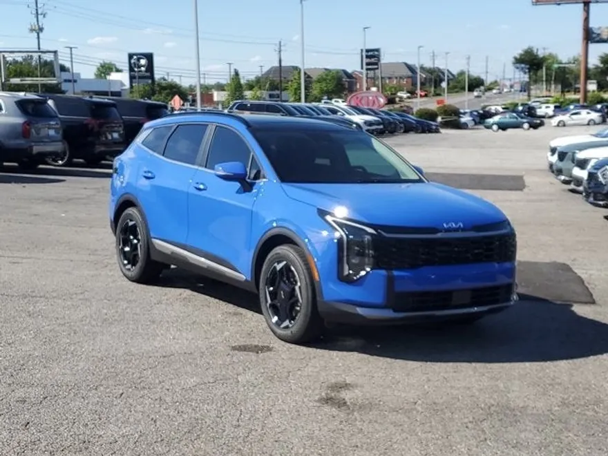 2026 Kia Sportage EX photo 1