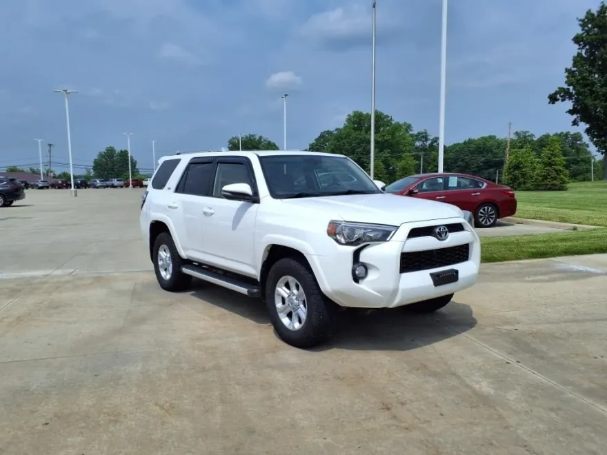 2015 Toyota 4Runner SR5 Premium photo 1