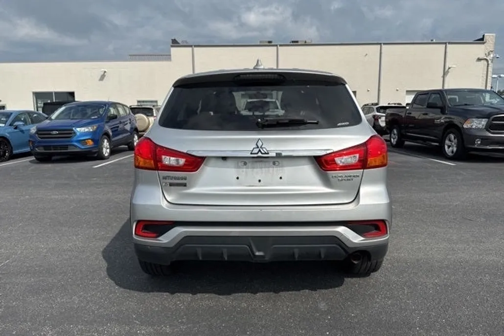 2018 Mitsubishi Outlander Sport ES photo 1