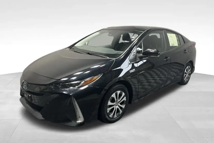 2021 Toyota Prius Prime LE photo 1