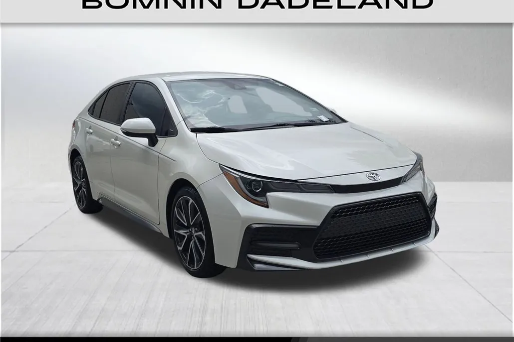 2021 Toyota Corolla SE photo 1