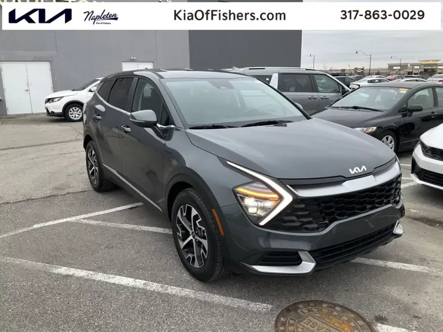 2025 Kia Sportage EX photo 1