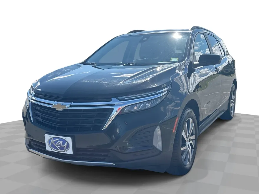 2022 Chevrolet Equinox LT photo 1