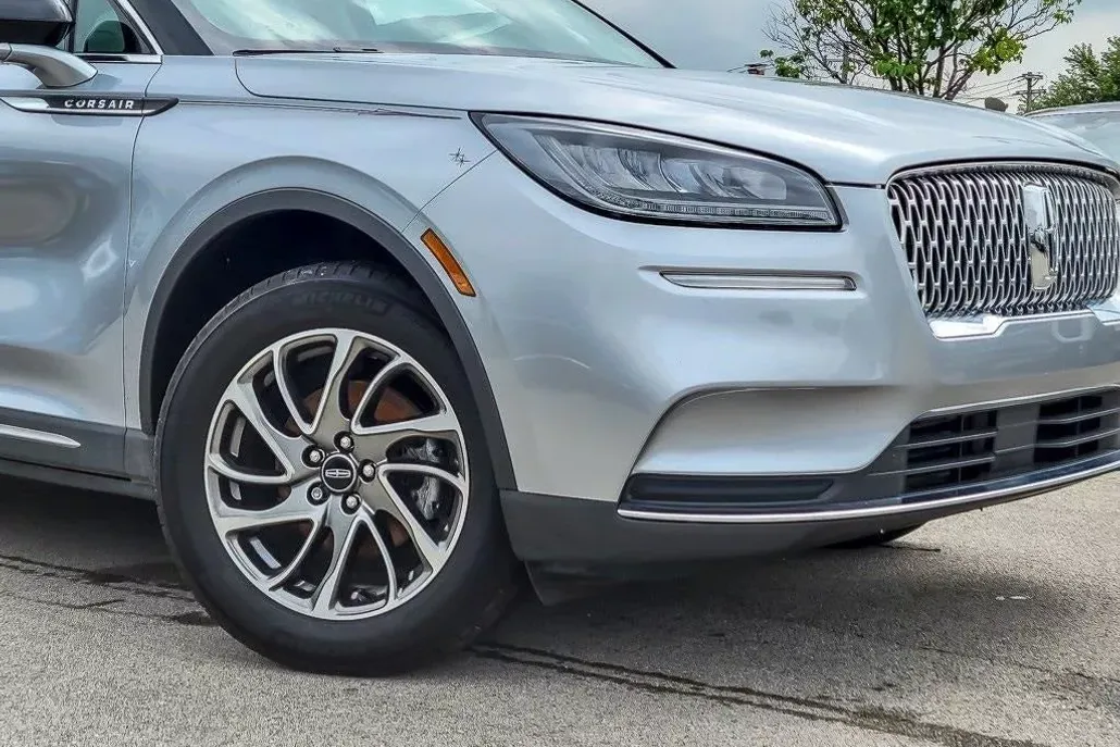 2022 Lincoln Corsair Standard photo 1