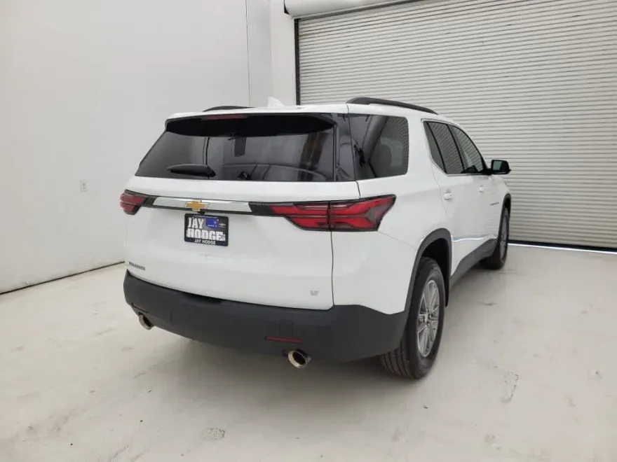 2023 Chevrolet Traverse 1LT photo 1
