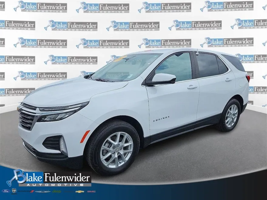 2023 Chevrolet Equinox LT photo 1