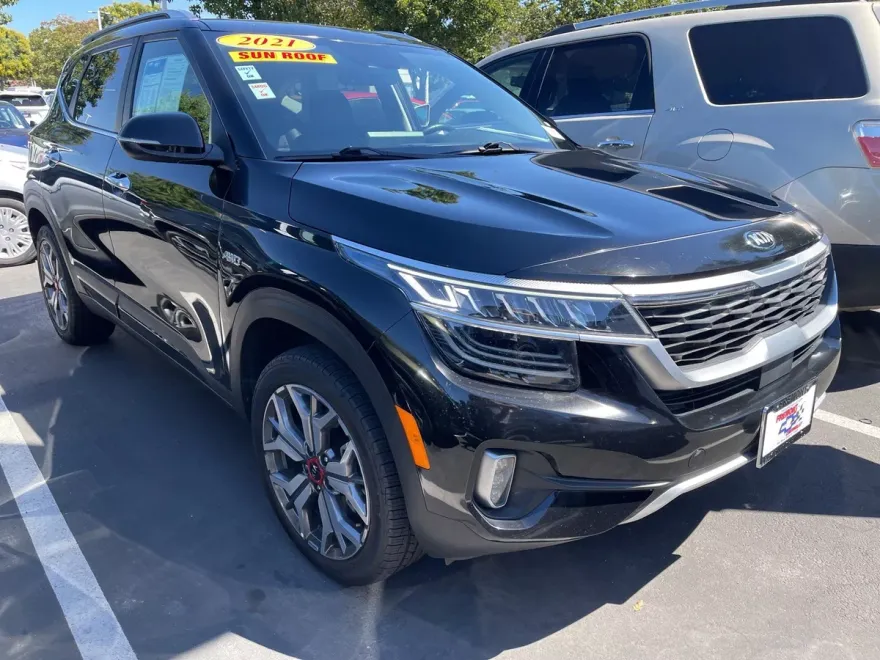 2021 Kia Seltos SX photo 1