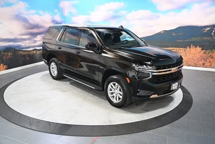 2023 Chevrolet Tahoe LS photo 1