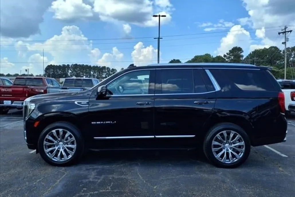 2022 Gmc Yukon Denali photo 1