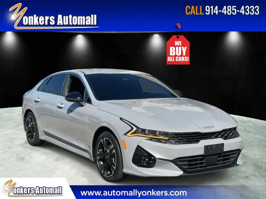 2023 Kia K5 GT-Line photo 1